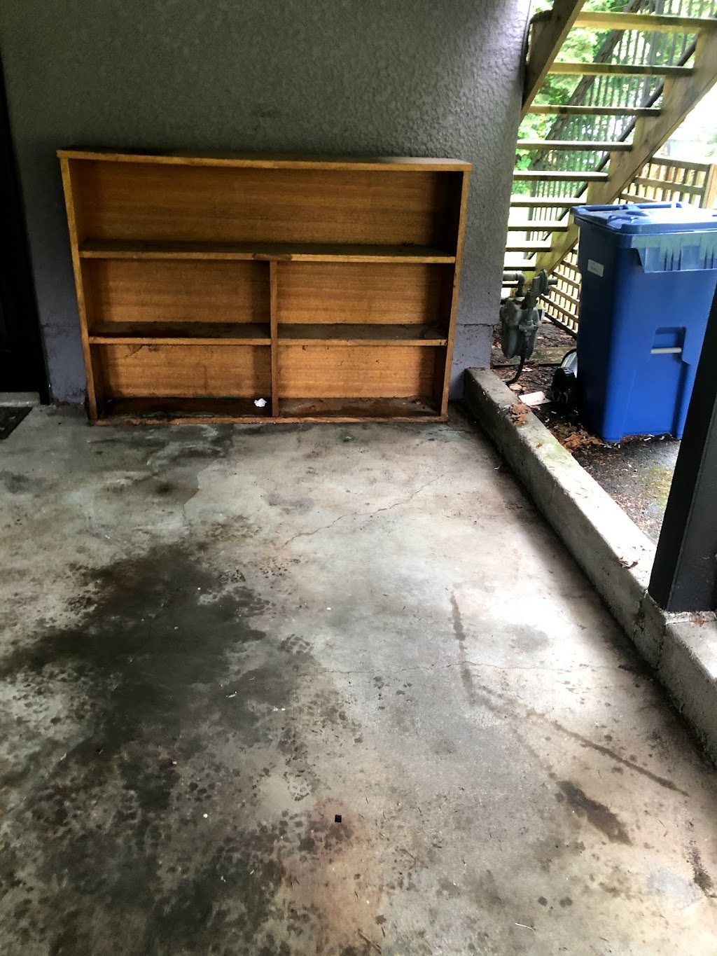 Integrity Junk Removal | 3251 Beverley Crescent, Abbotsford, BC V2S 4M6, Canada | Phone: (778) 240-2462