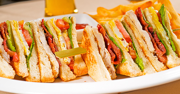 Tobys Diner | 14 King St W, Oshawa, ON L1H 1A3, Canada | Phone: (289) 240-8149