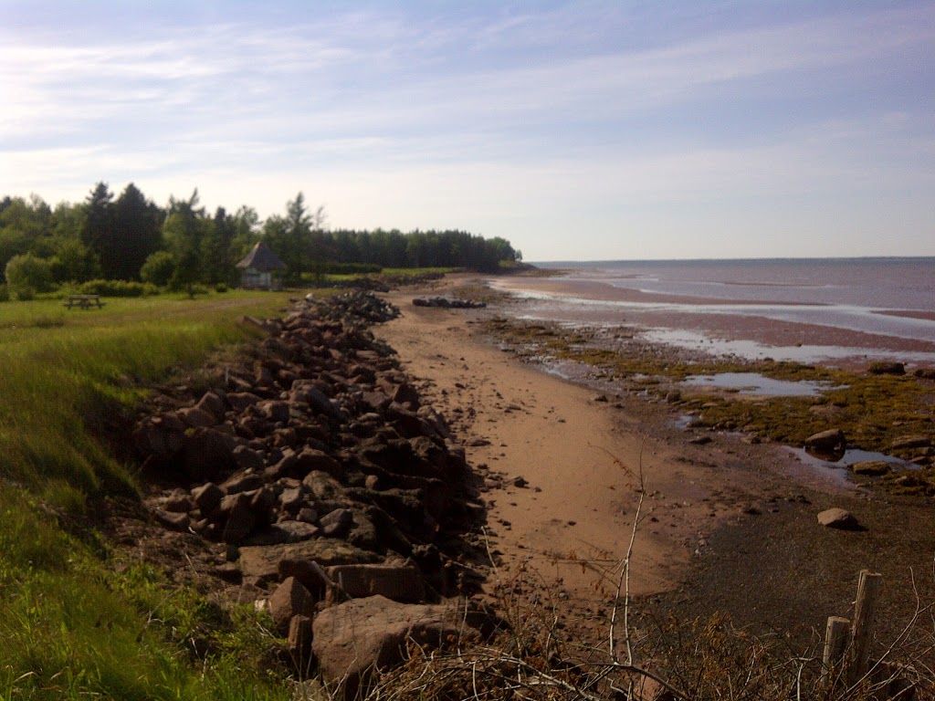 Amherst Shore Country Inn | 5091 NS-366, Amherst, NS B4H 3X9, Canada | Phone: (902) 661-4800
