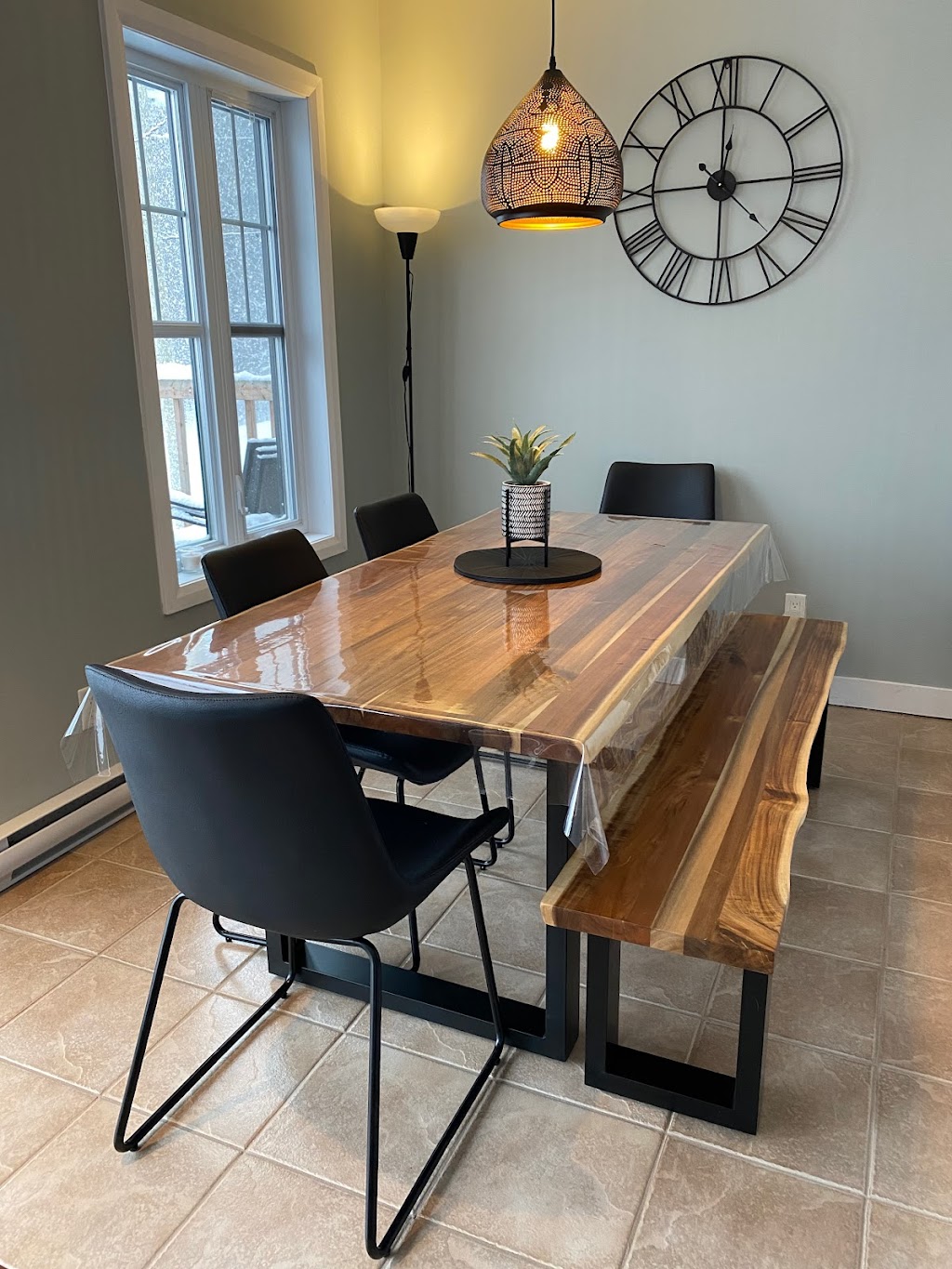 Chalet - Vue du Lac | Chem. de la Vue du Lac, Coaticook, QC J1A 2S4, Canada | Phone: (514) 894-0901