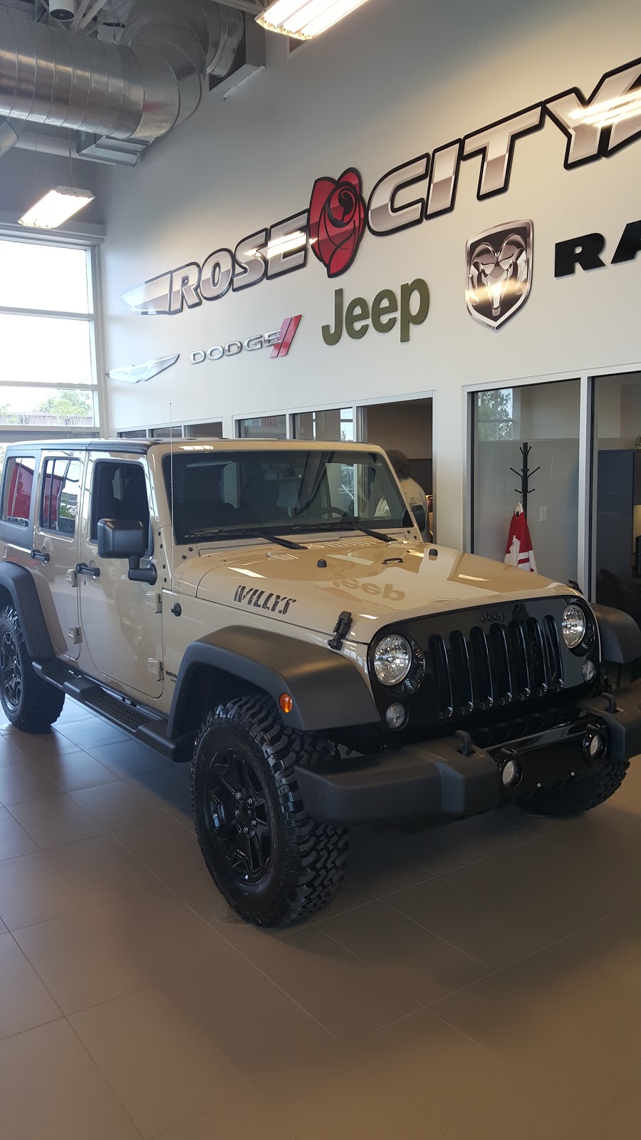 Rose City Chrysler Dodge Jeep Limited | 916 Niagara St, Welland, ON L3C 1M3, Canada | Phone: (365) 652-0722