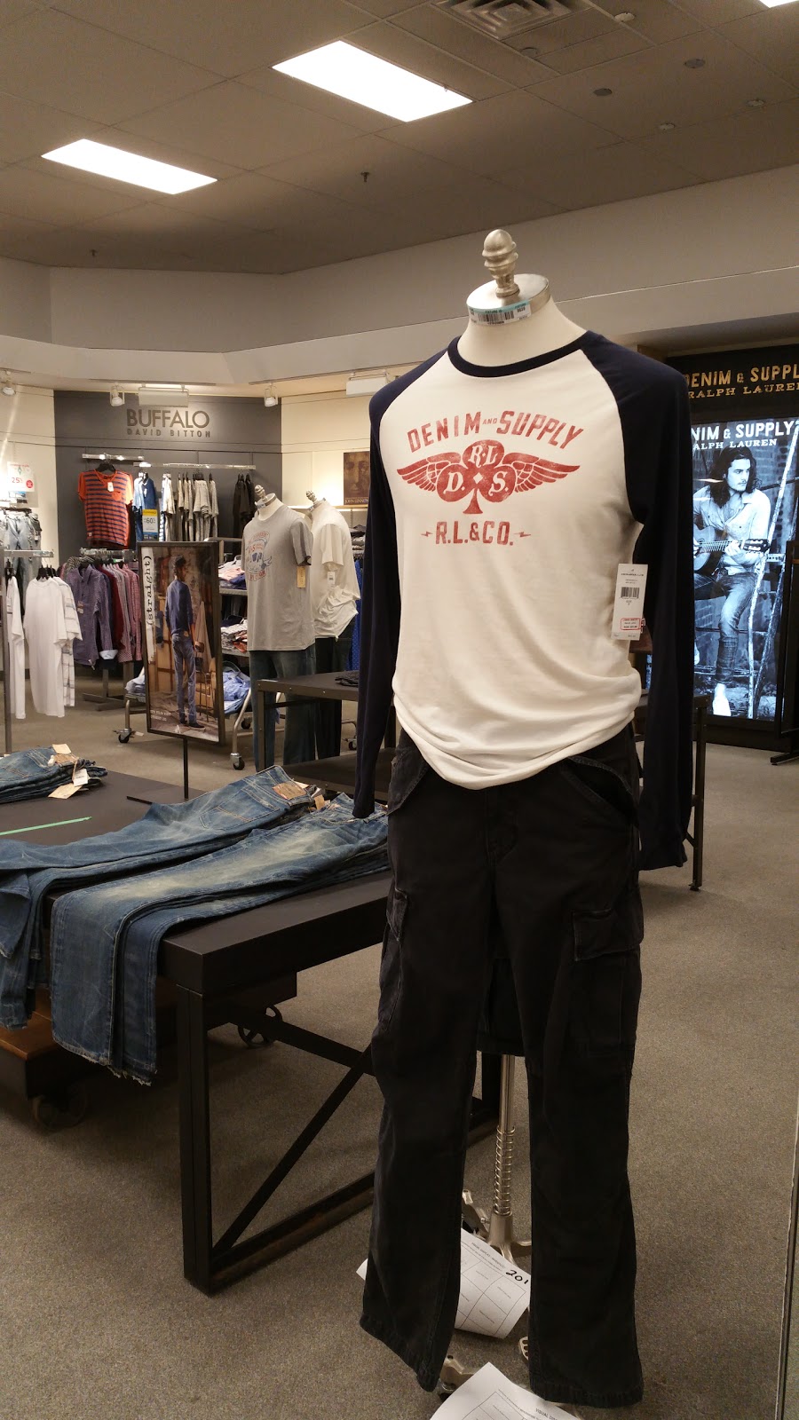Hudson’s Bay | 3050 Kingsway Dr, Kitchener, ON N2C 2J7, Canada | Phone: (519) 894-1111