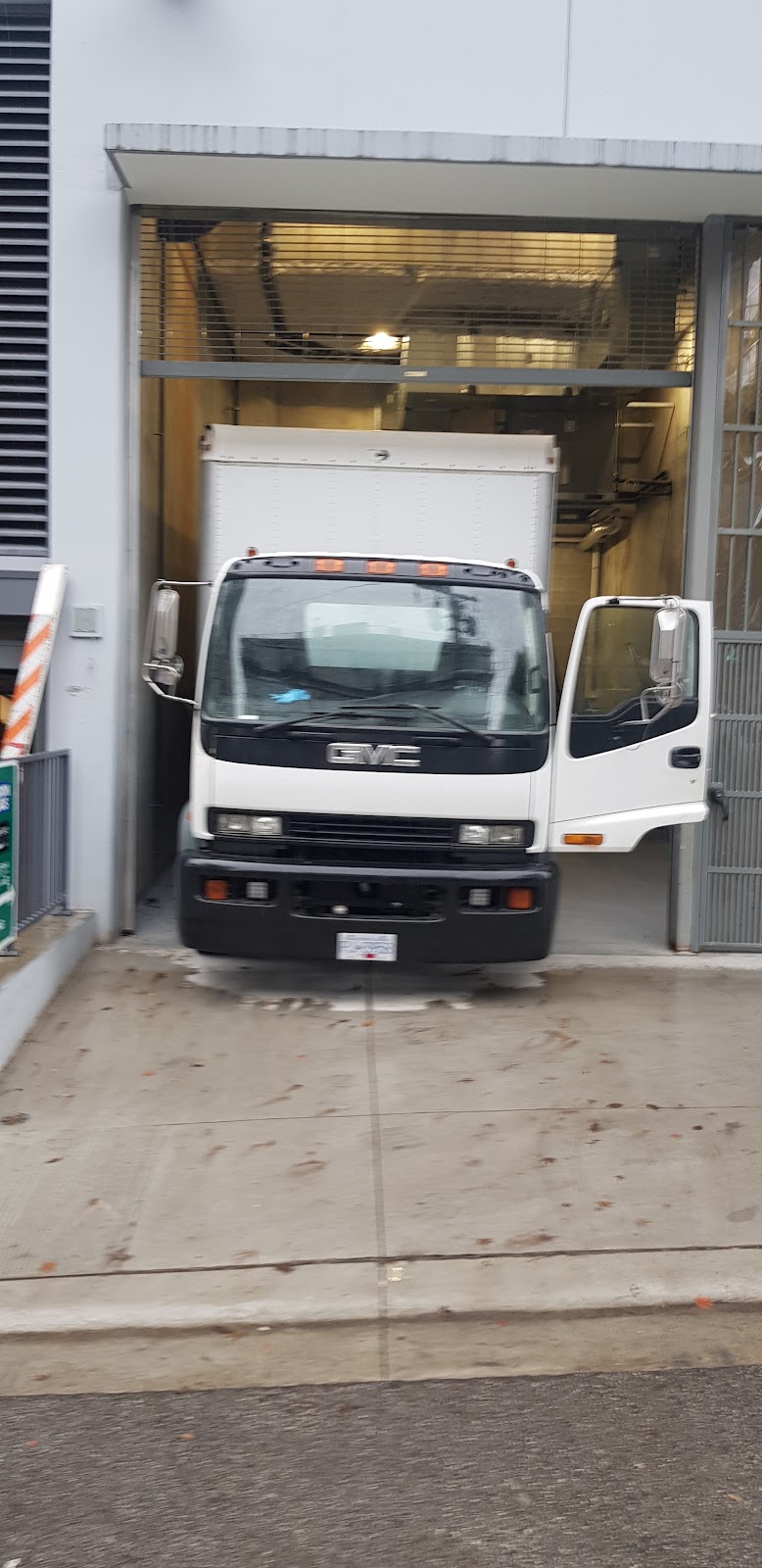 BCMove Moving Services | 8700 Forest Grove Dr #1, Burnaby, BC V5A 4C9, Canada | Phone: (604) 778-5554
