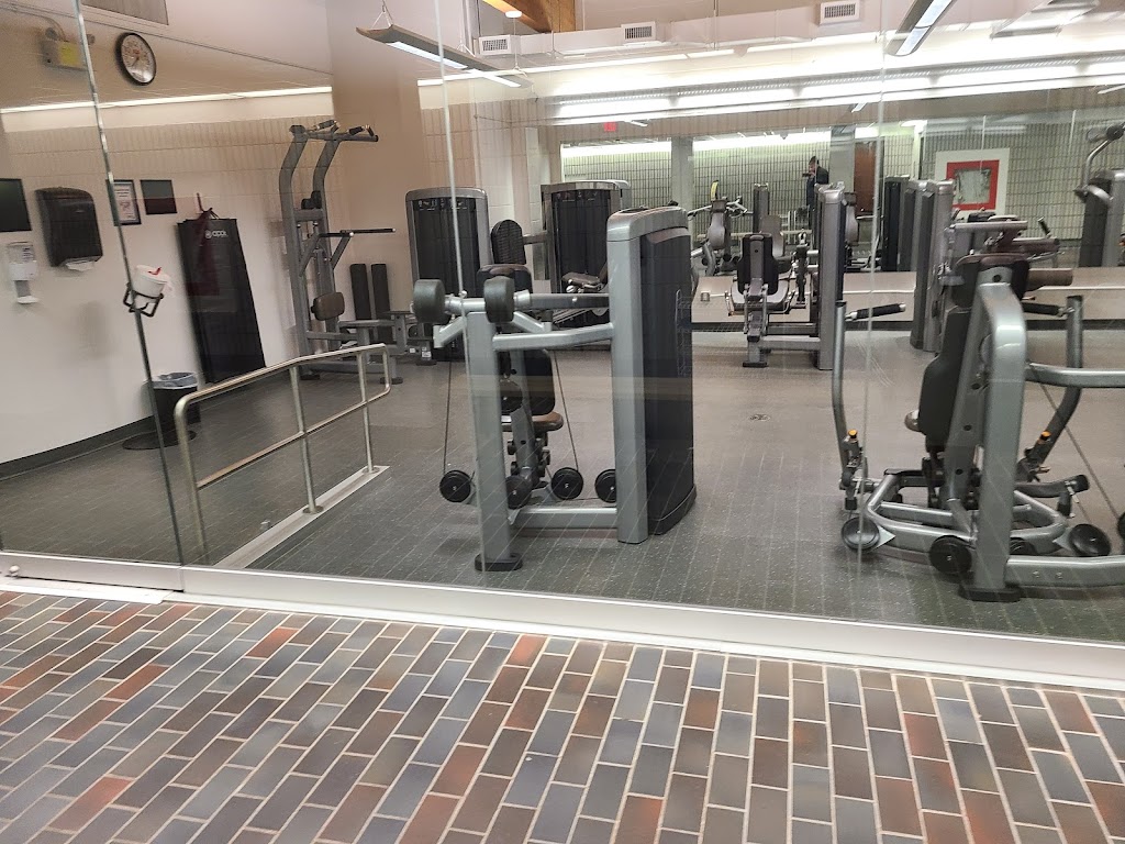 Grand Trunk Fitness and Leisure Centre | 13025 112 St NW, Edmonton, AB T5E 6E4, Canada | Phone: (780) 442-5311