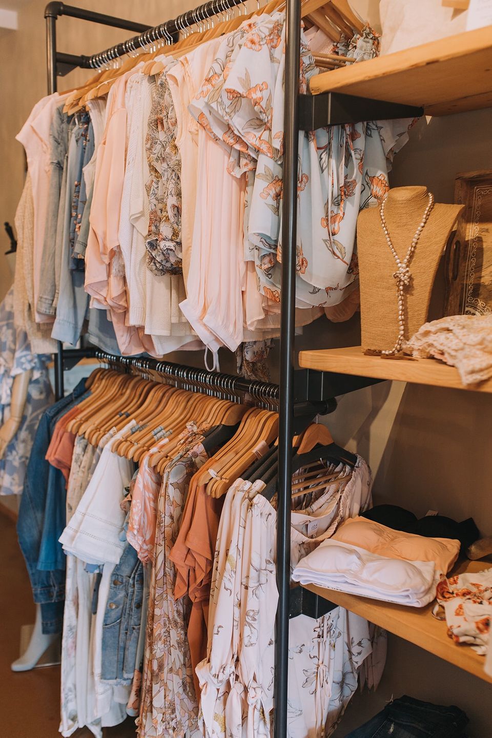 Fay Wray Apparel & Apothecary | 292 Gower Point Rd #12, Gibsons, BC V0N 1V0, Canada | Phone: (604) 840-3333