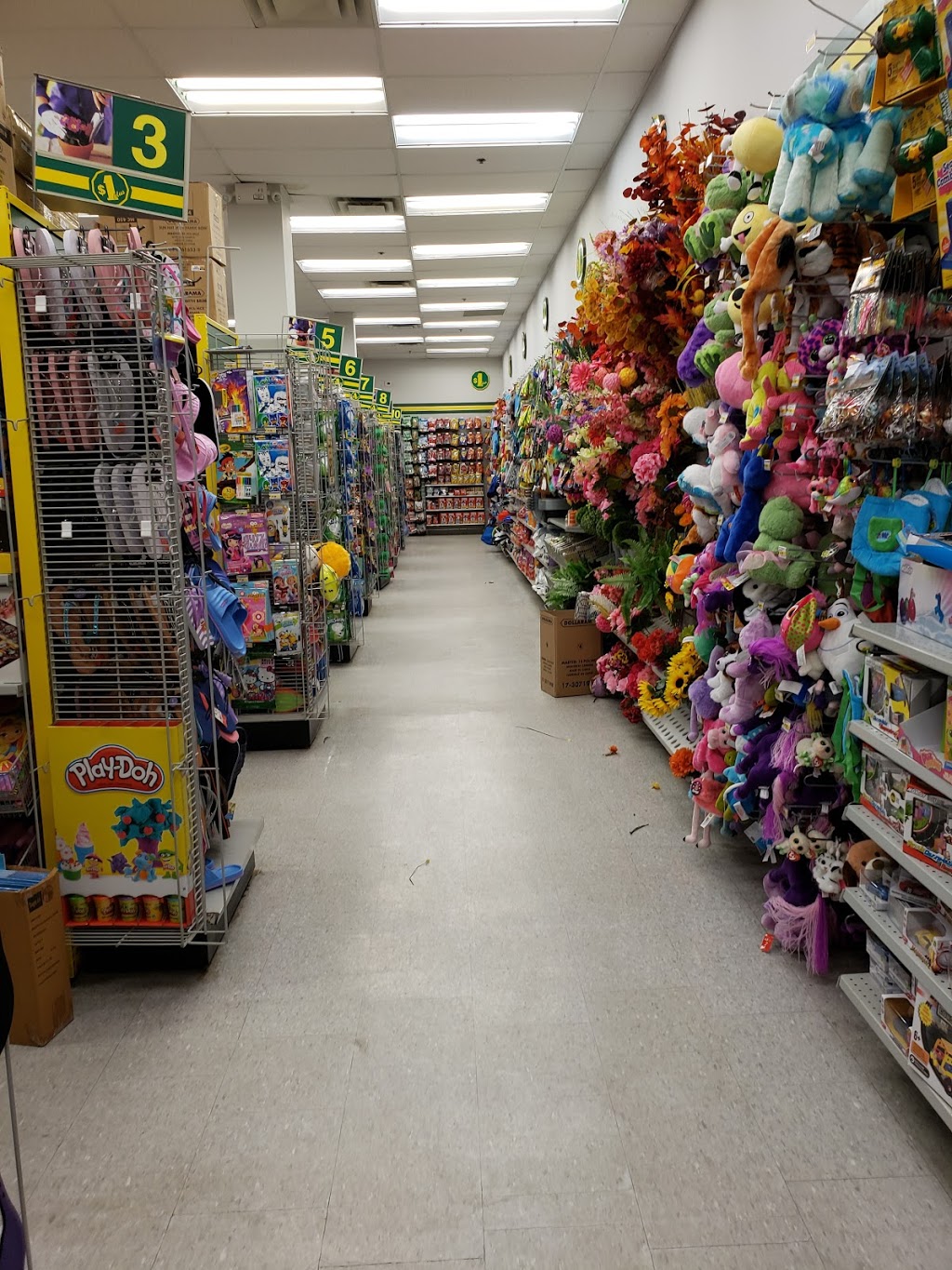 Dollarama | Riocan Centre, 395 Wellington Rd, London, ON N6C 5Z6, Canada | Phone: (519) 668-7837