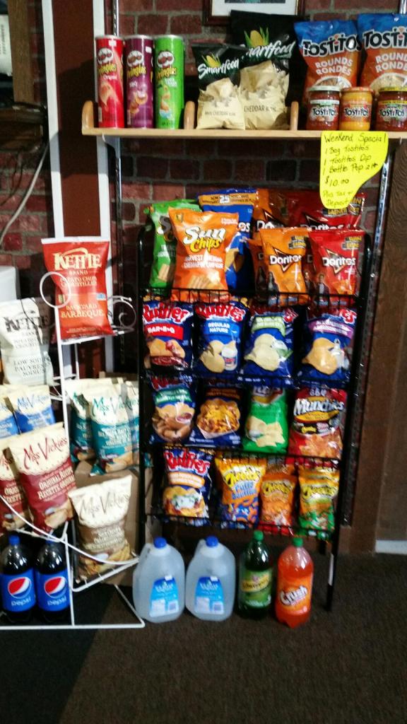 Creeks Corner Store | 3582 Hallberg Rd, Ladysmith, BC V9G 1K1, Canada | Phone: (250) 924-8778