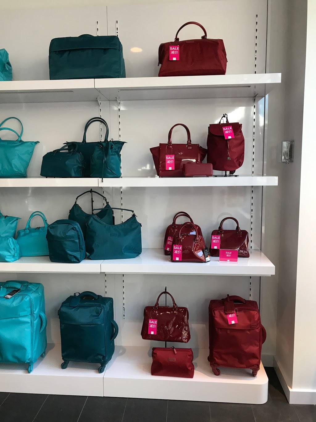 Lipault Paris | 7899 Templeton Station Road, McArthur Glen Designer Outlet, Richmond, BC V7B 0B7, Canada | Phone: (604) 821-2357