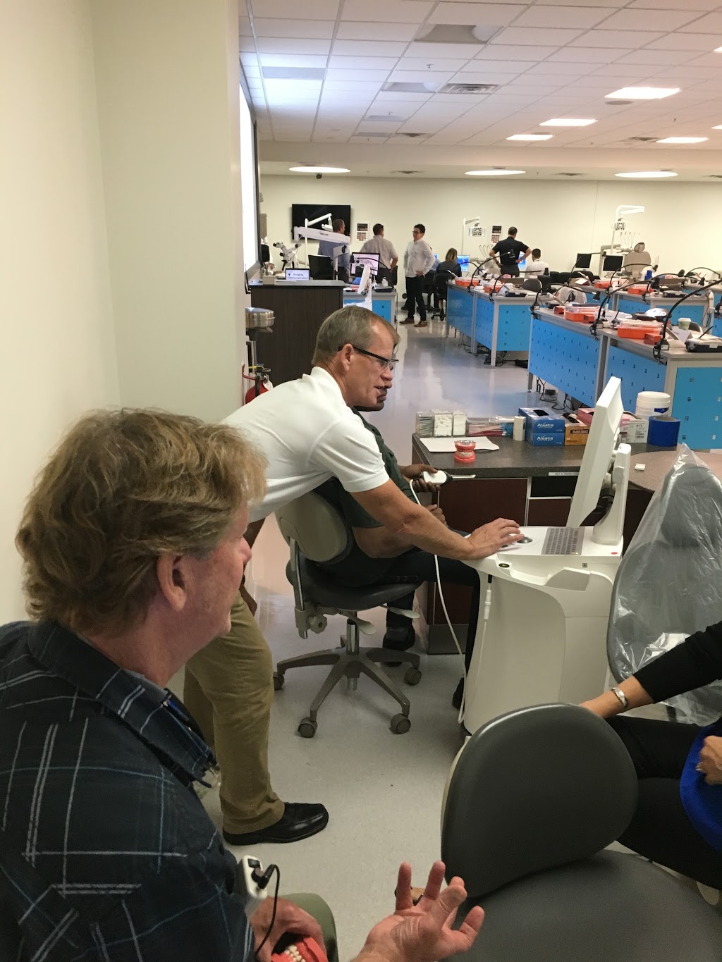 Dr. Blair Broaderip | Orchard Park Dental Orchard Park Mall by Best Buy #215, 2271 Harvey Ave, Kelowna, BC V1Y 6H2, Canada | Phone: (250) 860-6460