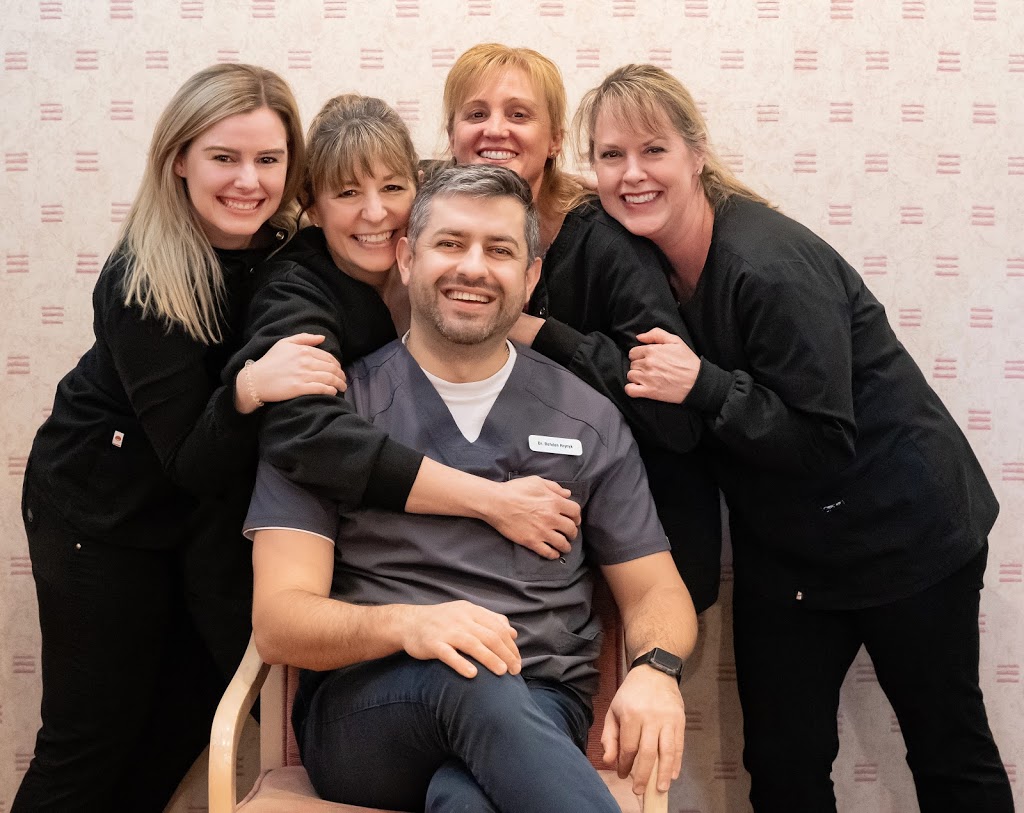 Pelham Hills Dentistry, Dr. Bohdan Hrynyk | 1428 Pelham St, Fonthill, ON L0S 1E0, Canada | Phone: (905) 892-5002