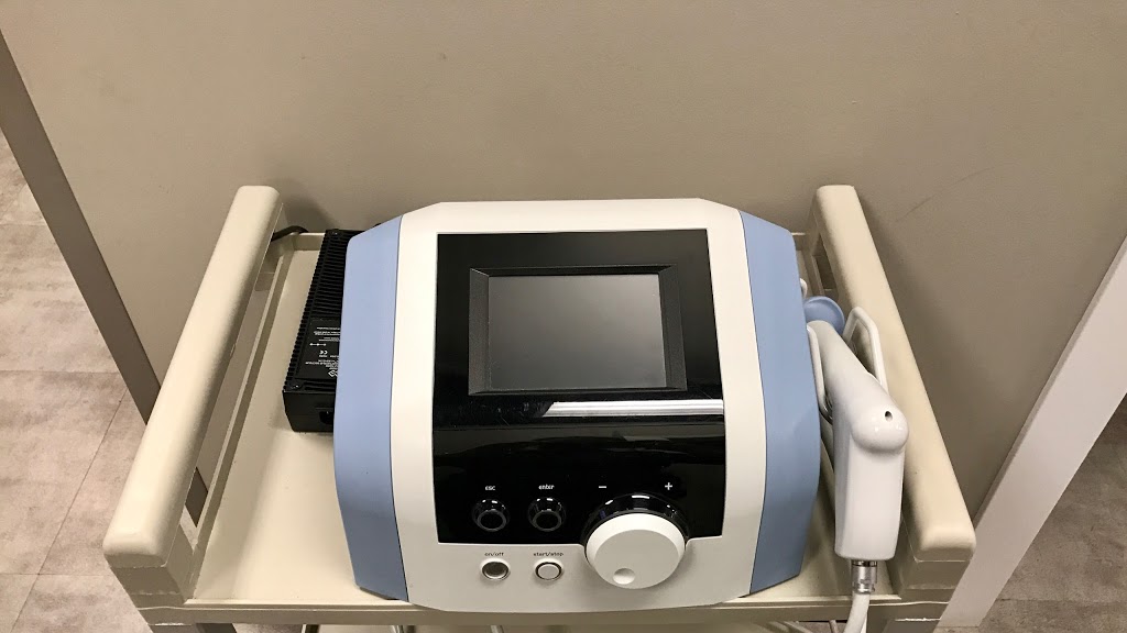 Physiostation & Sports Injury Clinic | 17433 BC-10 #113, Surrey, BC V3S 2X6, Canada | Phone: (604) 372-0808