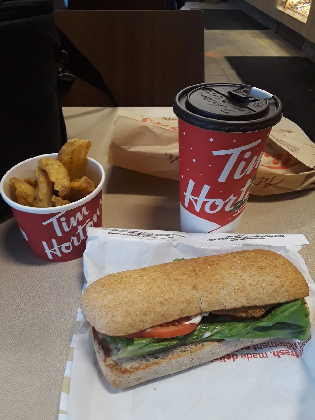 Tim Hortons | 1375 Southdown Rd, Mississauga, ON L5J 2Y9, Canada | Phone: (905) 822-3400