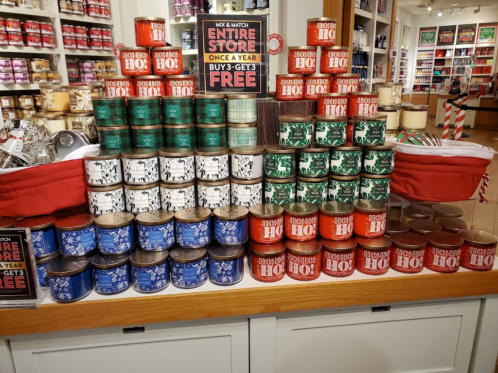 Bath & Body Works | 900 Maple Ave, Burlington, ON L7S 2J8, Canada | Phone: (905) 639-4589
