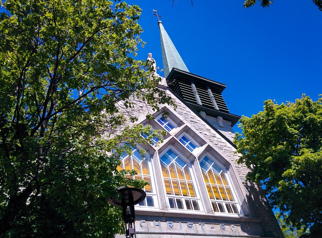 Christ-Roi (Christ the King) Church | 5515 Rue Saint-Georges, Lévis, QC G6V 4M7, Canada | Phone: (418) 837-4569