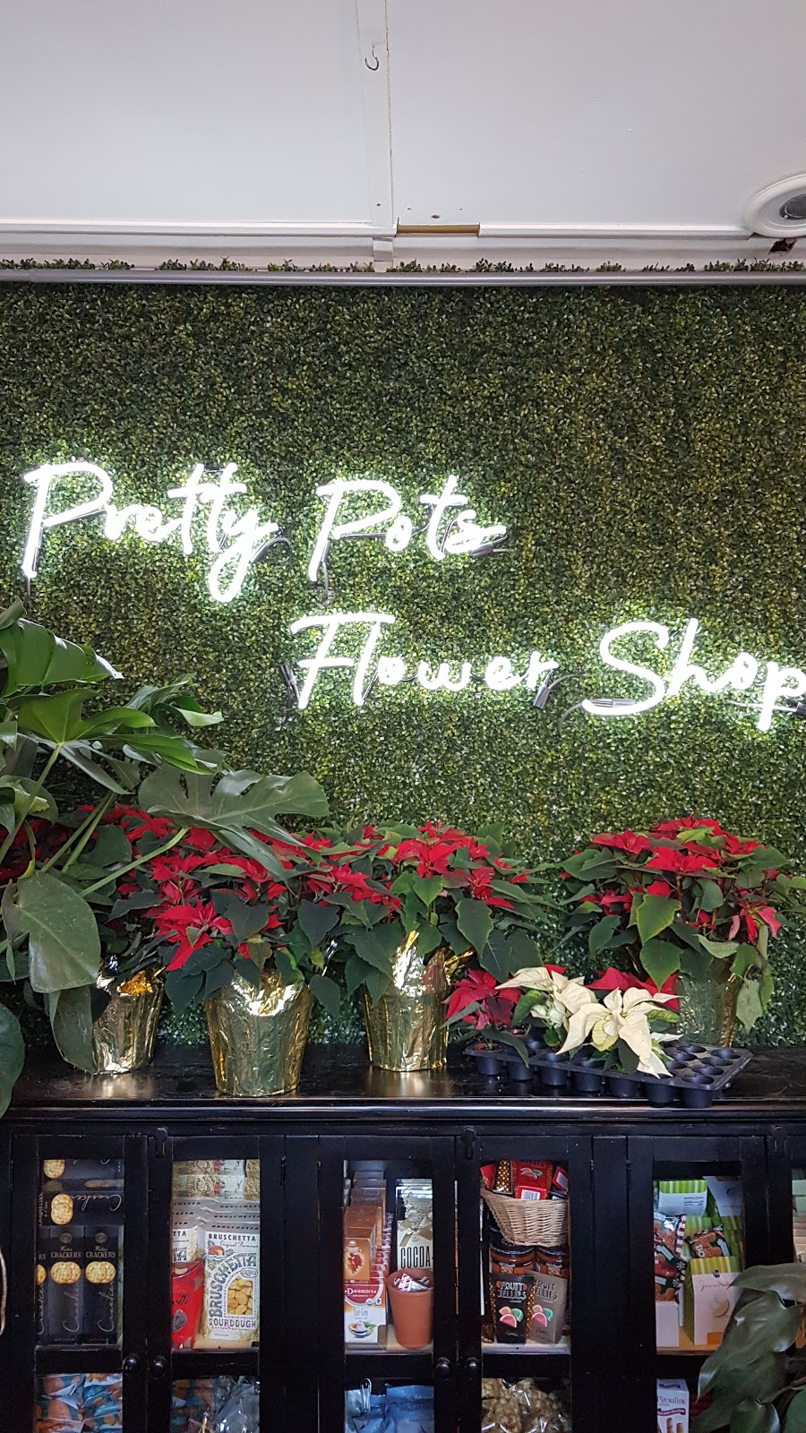 Pretty Pots Flower Shop inc. | 1528 Stittsville Main St, Stittsville, ON K2S 1B8, Canada | Phone: (613) 831-2382