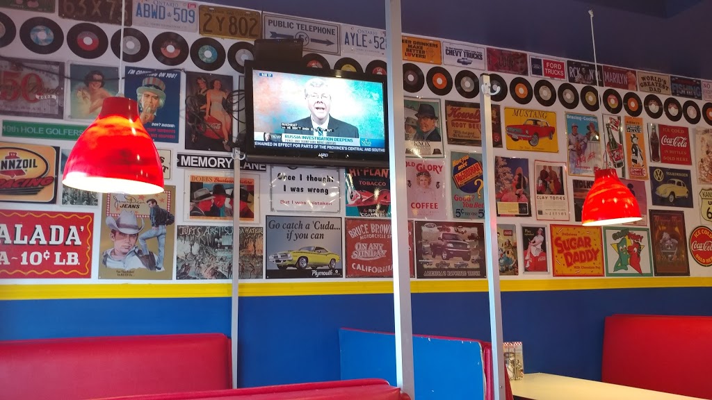 Wimpys Diner | 586 Kerr St, Oakville, ON L6K 3E4, Canada | Phone: (905) 842-6417