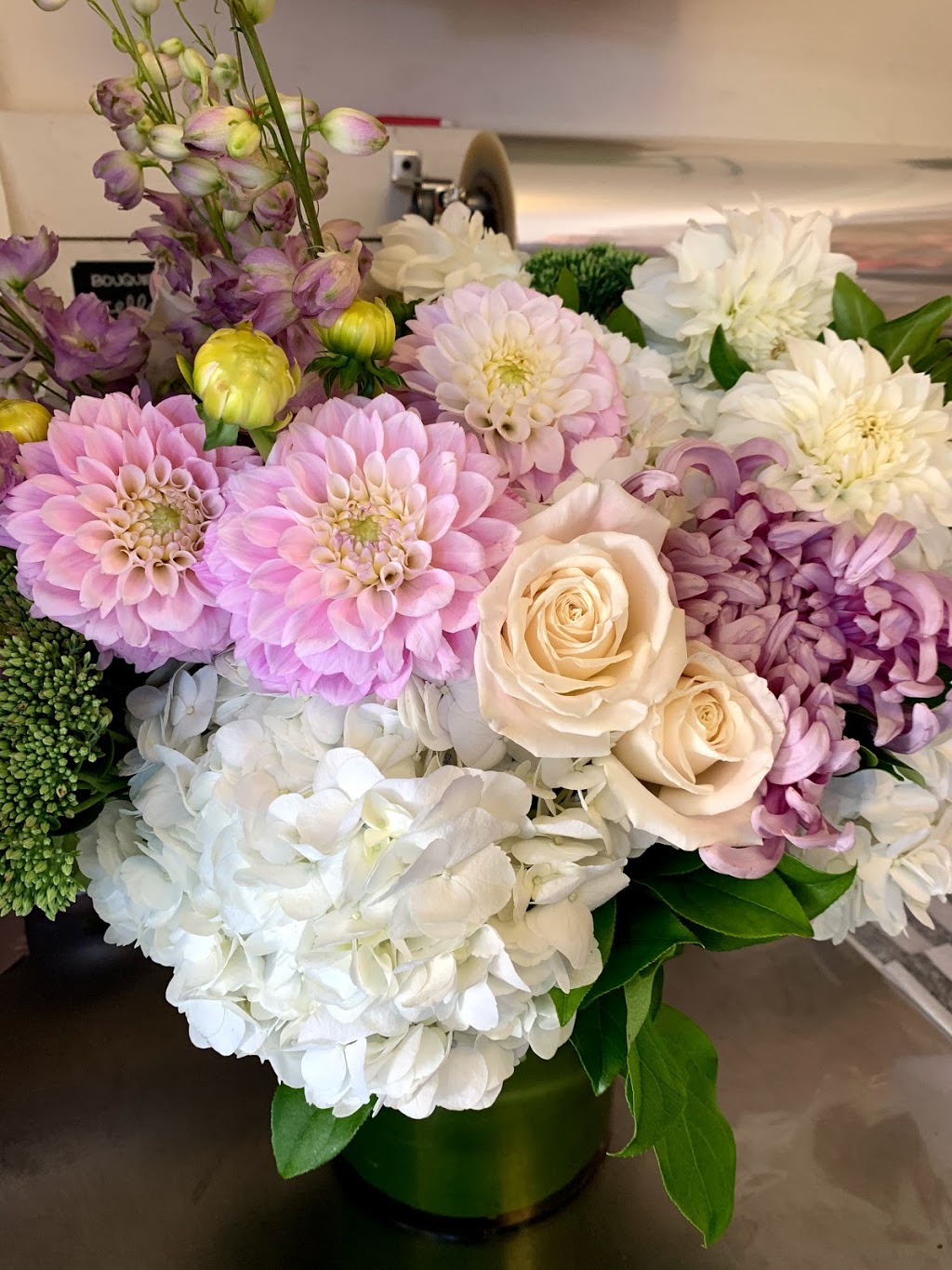 Floris Flower Co. | 1670 Avenue Rd, North York, ON M5M 3Y1, Canada | Phone: (416) 222-8080