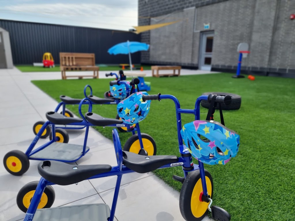 Tiny Hoppers Daycare - Oshawa | 2620 Simcoe St N Unit 20, Oshawa, ON L1L 0R1, Canada | Phone: (905) 404-0581