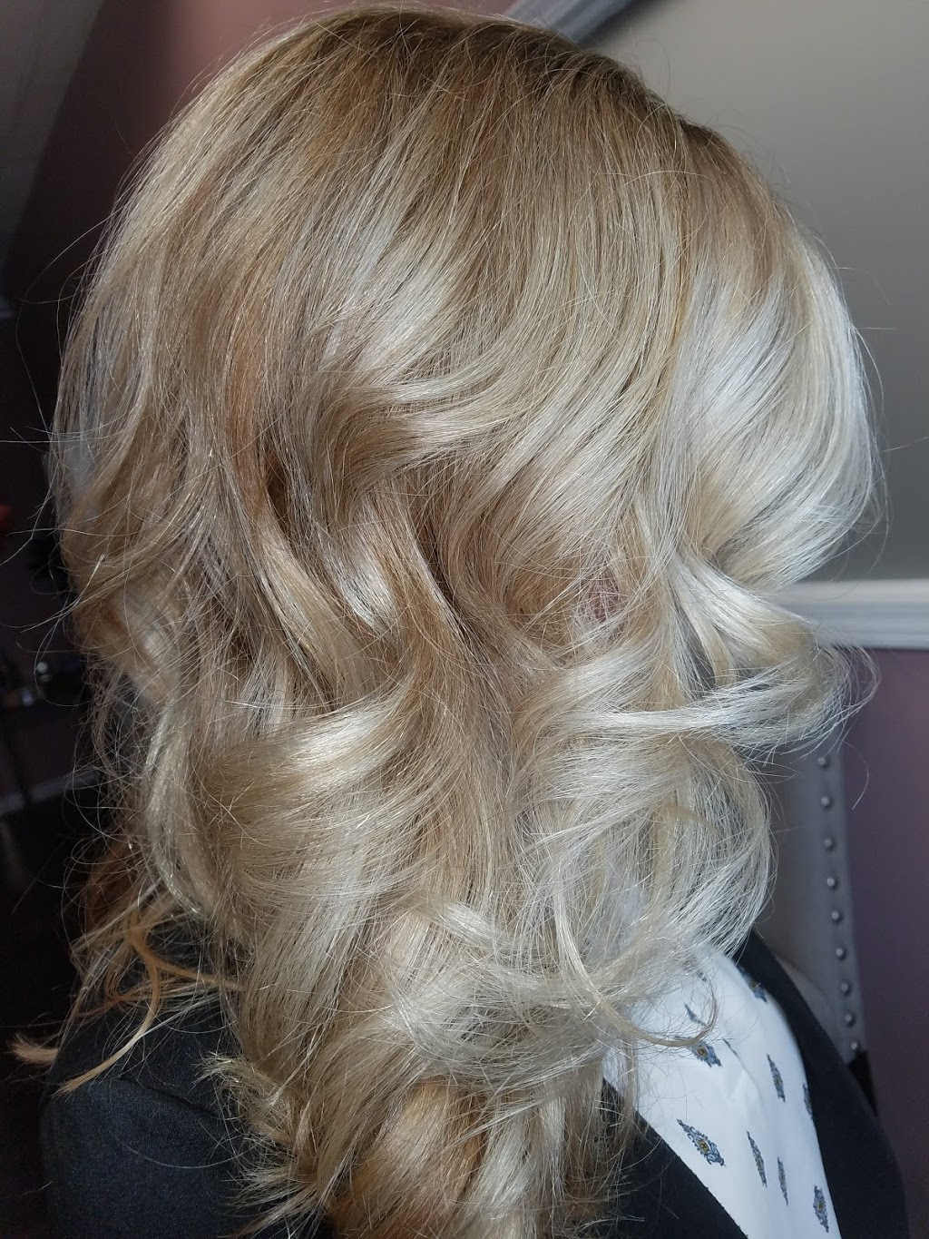 Vogue Salon and Back Bar | 10158 Niagara Falls Blvd, Niagara Falls, NY 14304, USA | Phone: (716) 297-1577