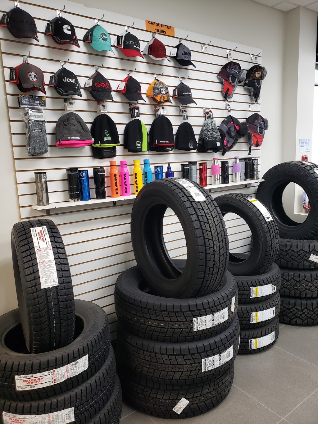 Bessette Automobile inc Pièces | 395 Rue de la Rivière, Cowansville, QC J2K 1N4, Canada | Phone: (450) 263-4000