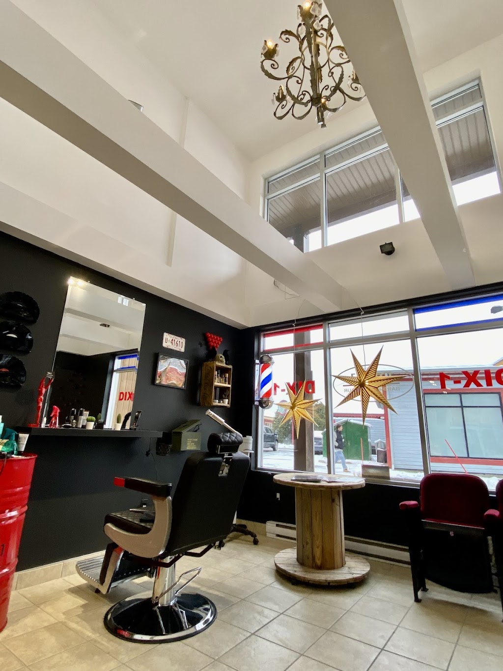 Barbier Dix.1 | 175 Chem. Jean-Adam Local 101, Saint-Sauveur, QC J0R 1R6, Canada | Phone: (450) 744-0260