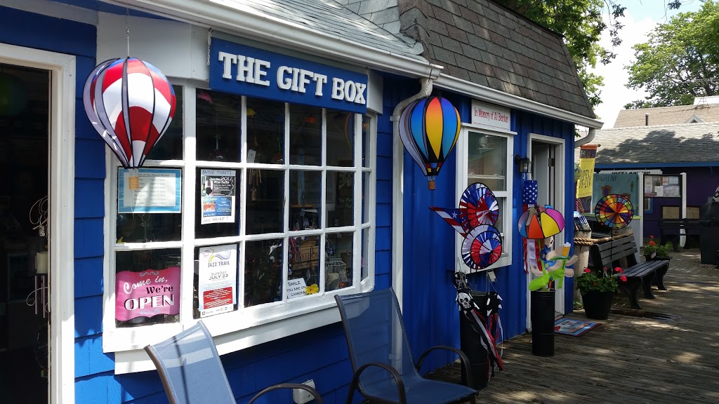Gift Box at the Beach | 5955 Ontario St, Olcott, NY 14126, USA