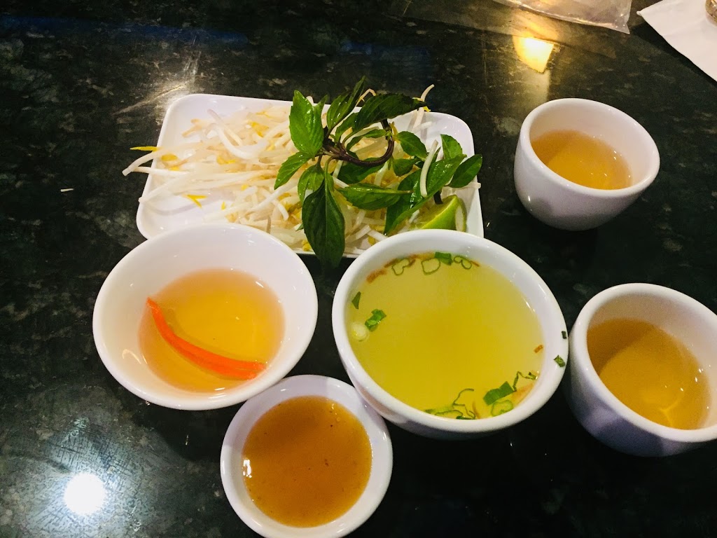 Com Tam 168 | 7077 Kennedy Rd, Markham, ON L3R 0N8, Canada | Phone: (905) 474-1168