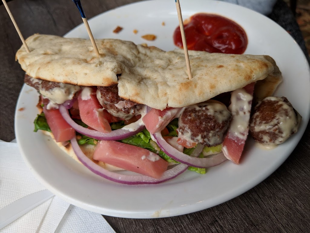 Grand Central Lodge Cafe & Bar | Grand Central Lodge, Ann Heggtveit Dr, The Blue Mountains, ON L9Y 0P7, Canada | Phone: (877) 445-0231