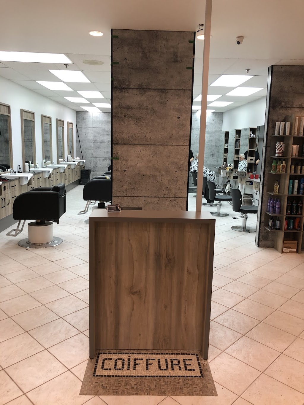 Coiffure Duvernay | 3100 Blvd. de la Concorde E, Laval, QC H7E 2B8, Canada | Phone: (450) 661-9784