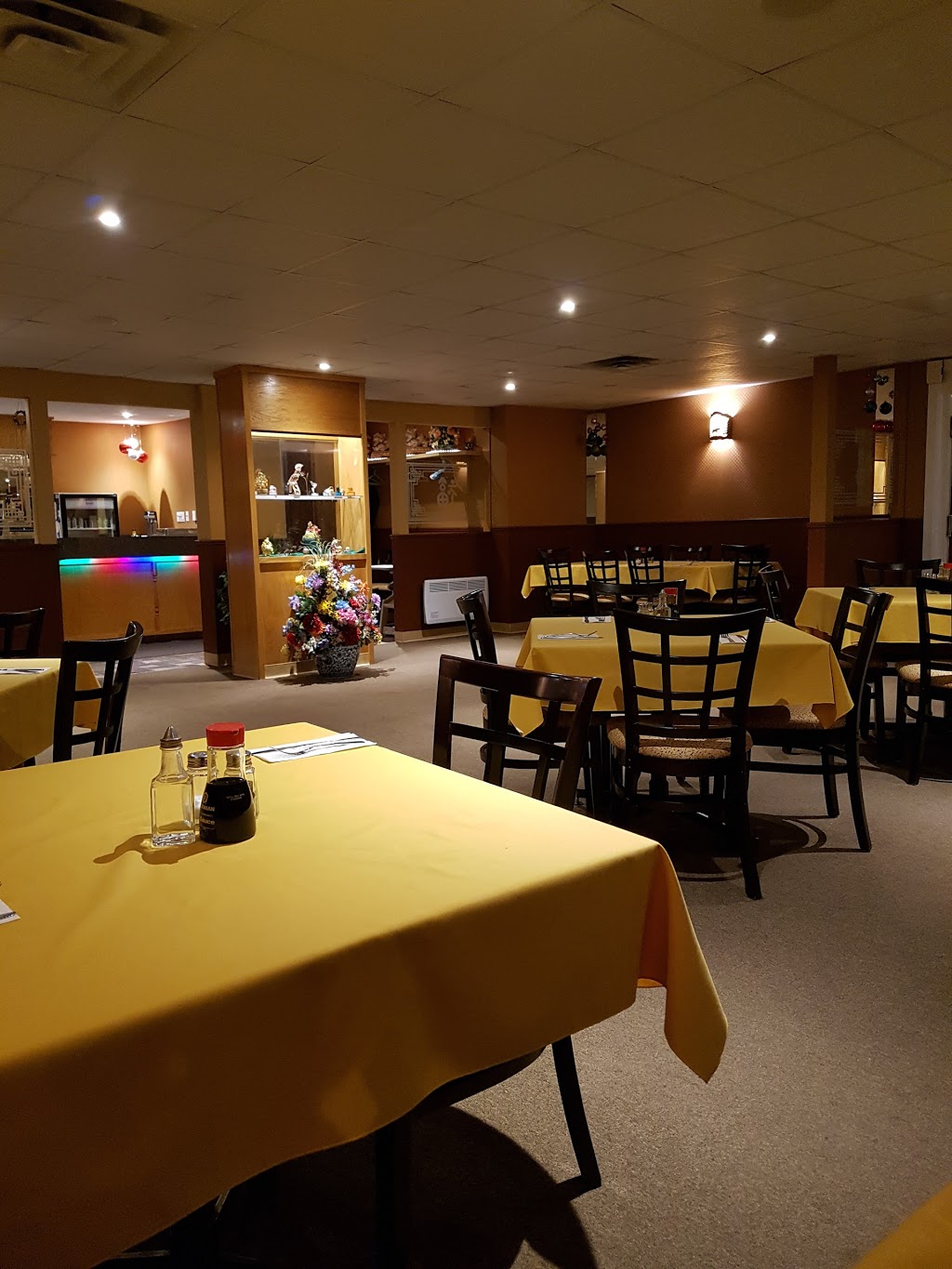 Fortune Restaurant Ltd | Conception Bay Hwy, Bay Roberts, NL A0A 1G0, Canada | Phone: (709) 786-4627