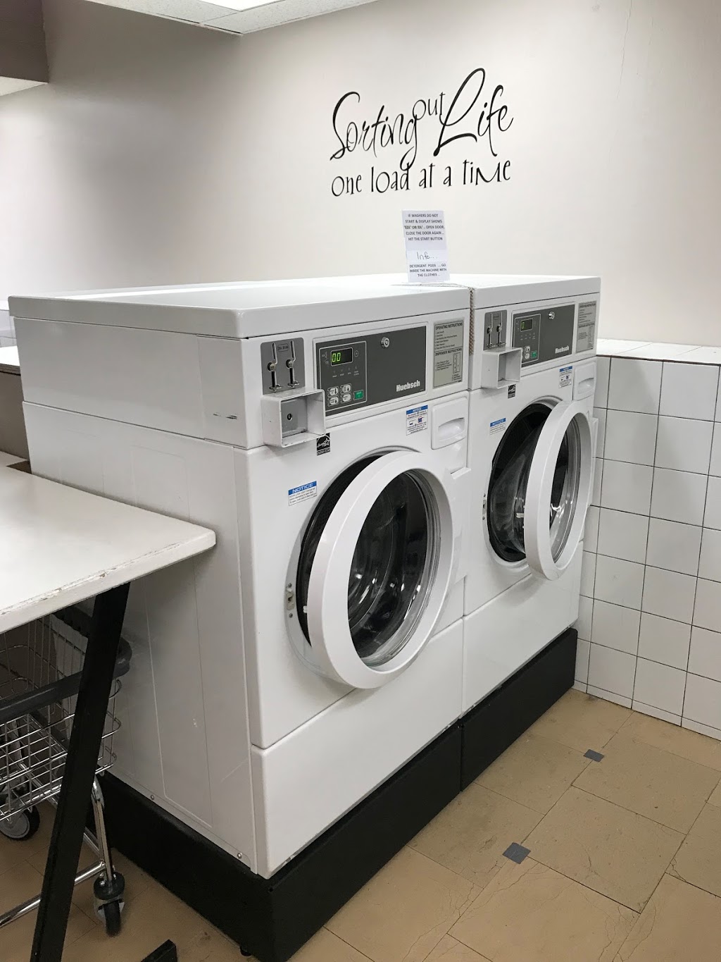 Highland Laundromat | 240 Governors Rd, Dundas, ON L9H 3K2, Canada | Phone: (289) 238-8871