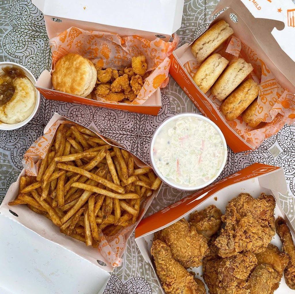 Popeyes Louisiana Kitchen | 72 Baldwin St unit 105, Whitby, ON L1M 1A3, Canada | Phone: (905) 655-0644