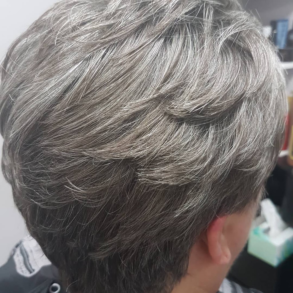 Adrianas Hair Salon | 10 Countryside Ct, Bradford, ON L3Z 2Z8, Canada | Phone: (905) 252-5099