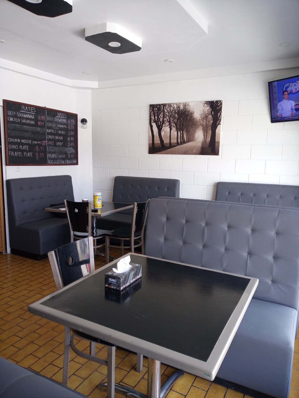 Thorold Fish and Chips | meal takeaway | 46 Front St N, Thorold, ON L2V 1X5, Canada | 9056802318 OR +1 905-680-2318