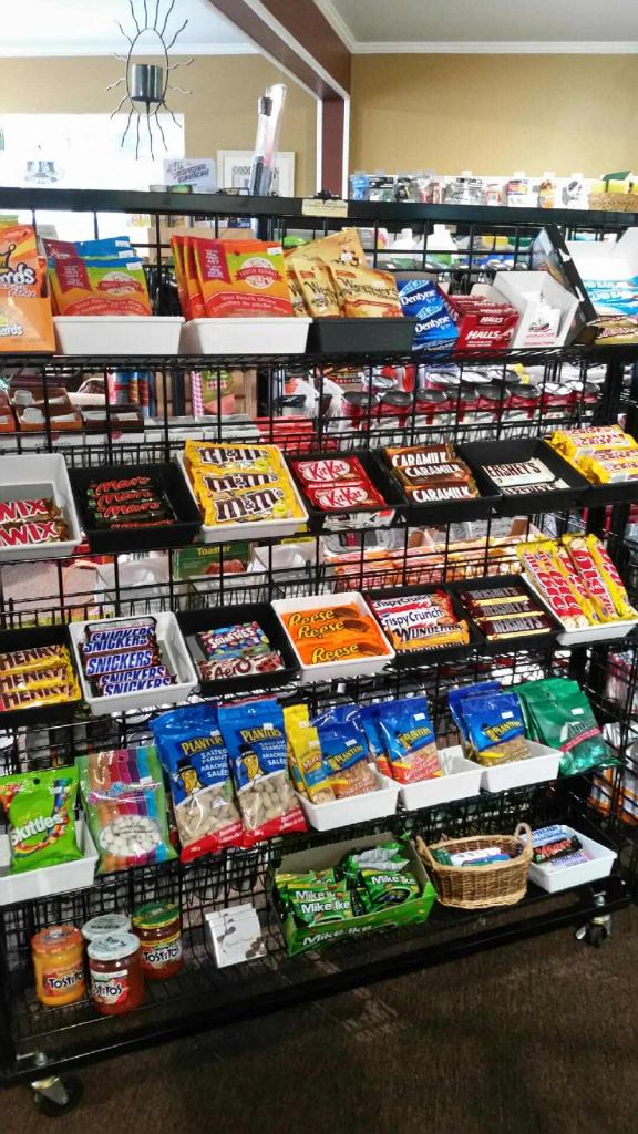Creeks Corner Store | 3582 Hallberg Rd, Ladysmith, BC V9G 1K1, Canada | Phone: (250) 924-8778