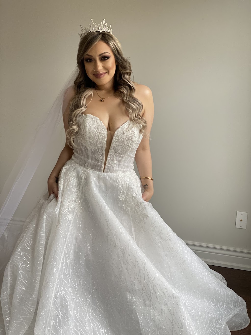 Unica Hair & Beauty Salon | 128 Queen St S Unit #5, Mississauga, ON L5M 1K8, Canada | Phone: (905) 826-1656