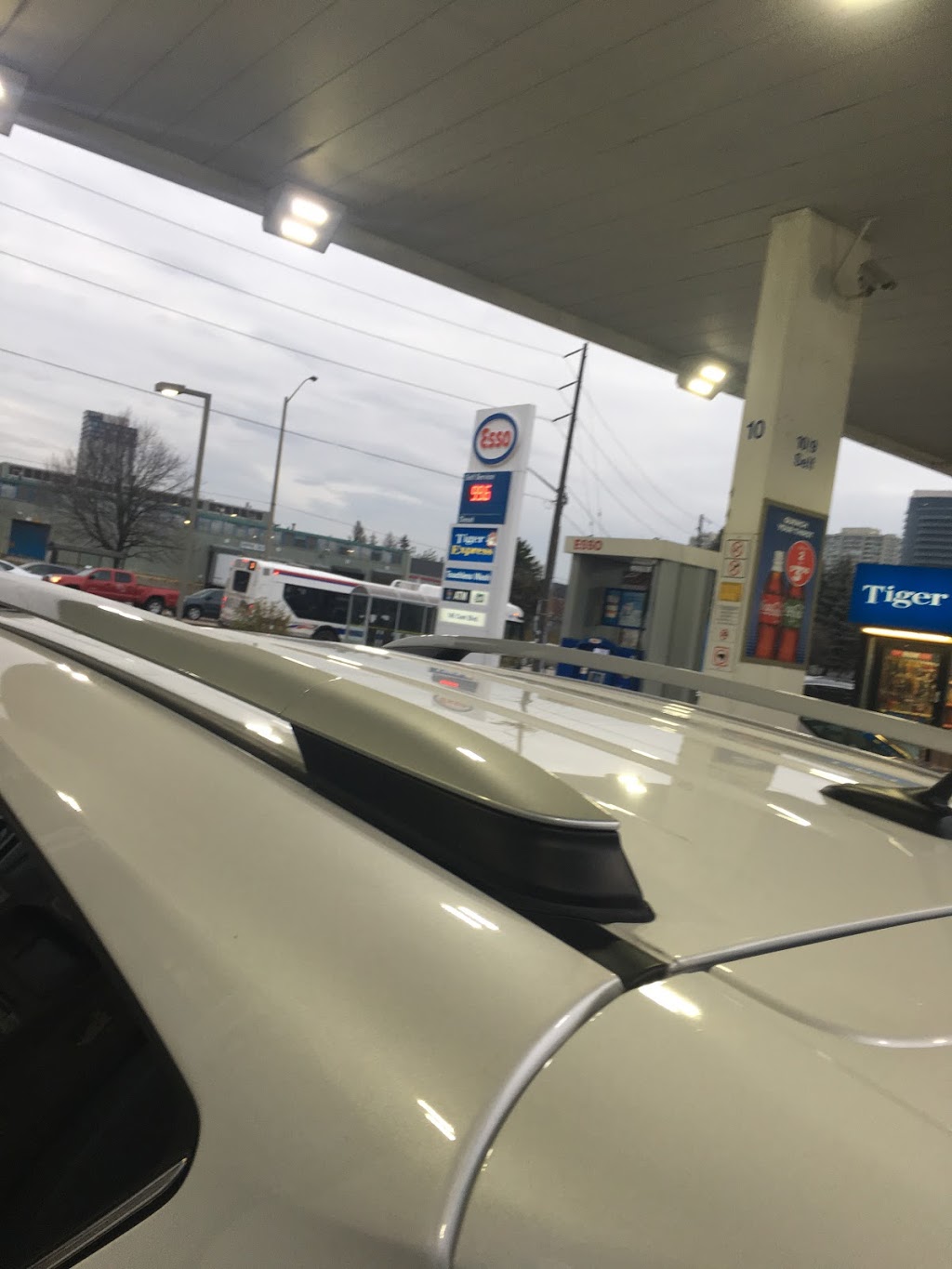 Esso | 145 Clark Blvd, Brampton, ON L6T 4G6, Canada | Phone: (905) 450-1010