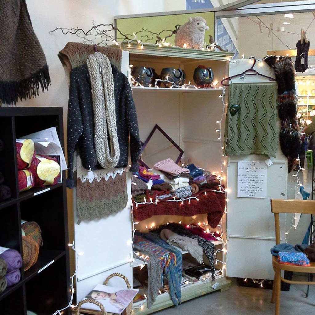 Cosy Yarns - Knitting Classes, Supplies & Gifts | 810 Quayside Dr, New Westminster, BC V3M 6B9, Canada | Phone: (604) 220-4794