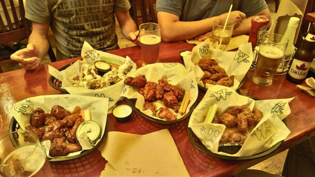 Wild Wing Restaurant | 321 Main St #3, Wasaga Beach, ON L9Z 0B6, Canada | Phone: (705) 352-9464