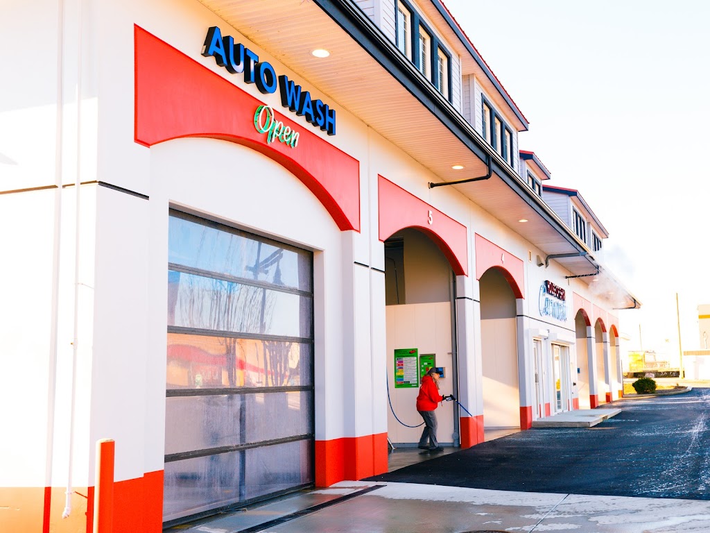Carwash Canada Company Aldergrove | 27158 Fraser Hwy, Aldergrove, BC V4W 3P7, Canada | Phone: (604) 625-3333