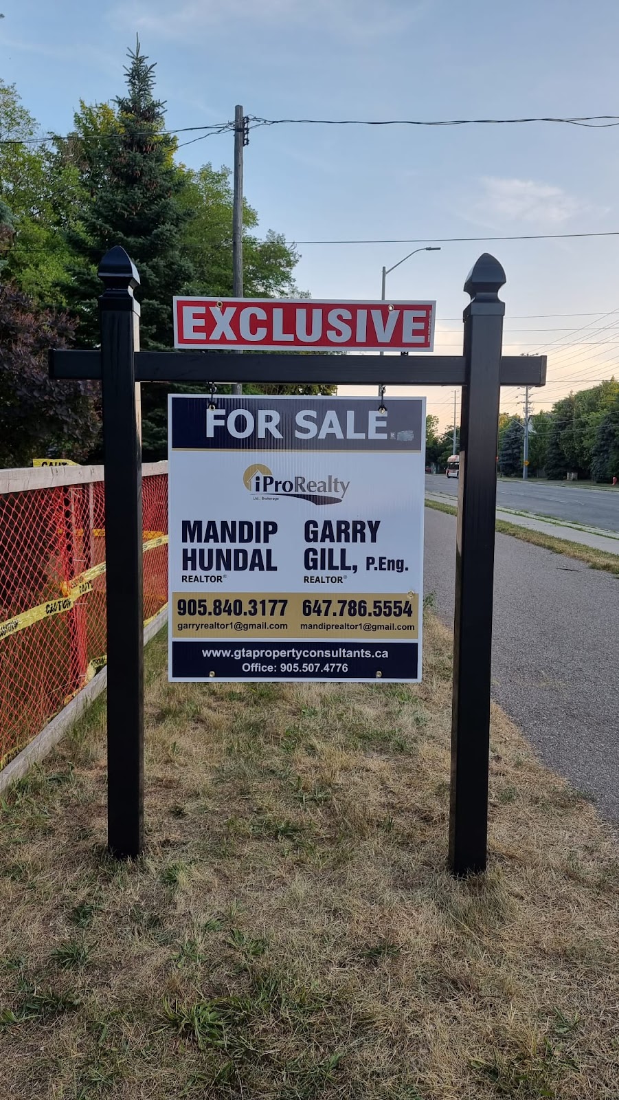 Realtor SignPost | Argentia Rd, Mississauga, ON L5N 6Y7, Canada | Phone: (647) 373-5454