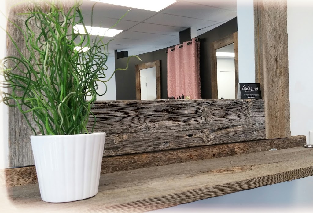salon de coiffure Styliste-Art | 1162 Rue Daigneault, Acton Vale, QC J0H 1A0, Canada | Phone: (450) 366-0122