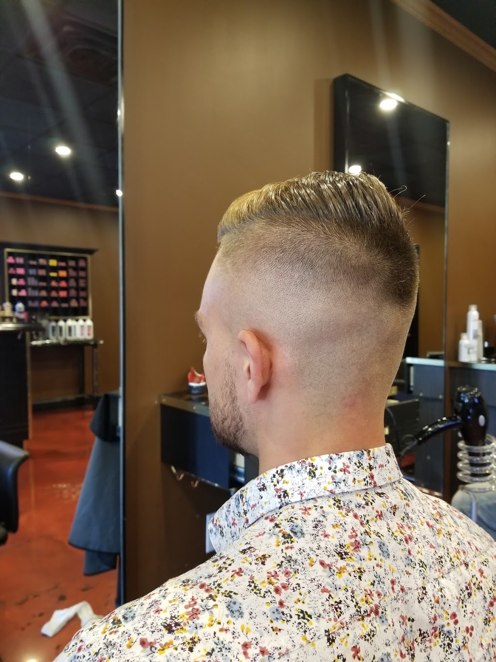 Suavé -Barbier Gatineau | 174 Boulevard Gréber unité 5, Gatineau, QC J8T 6K2, Canada | Phone: (613) 286-1414