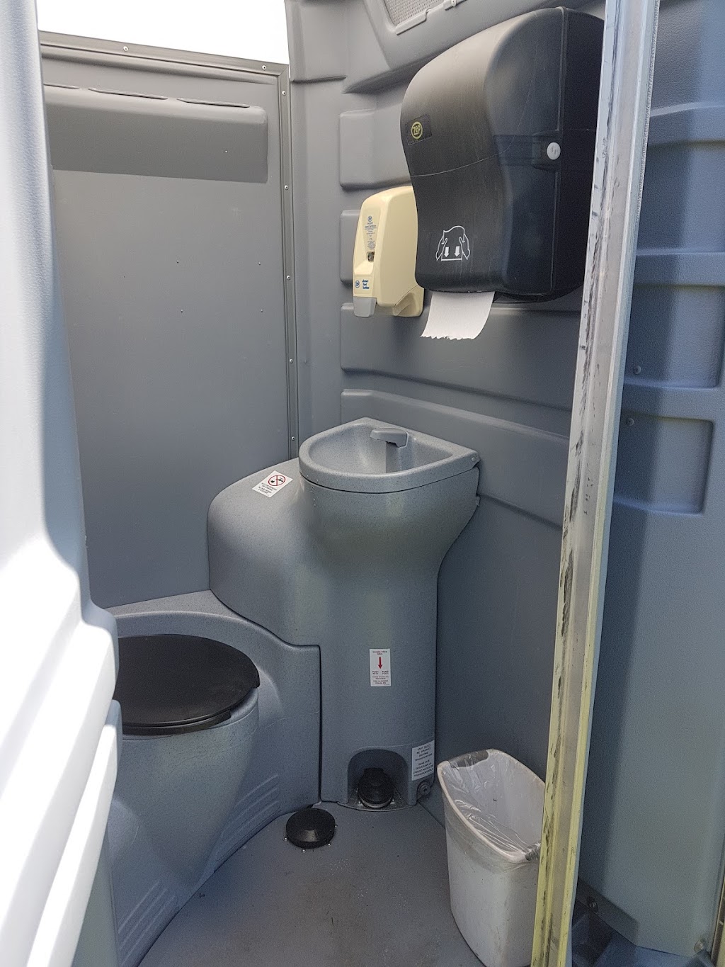 Tuxedo Septic Cleaning | 197 Willow St, Amherst, NS B4H 4A4, Canada | Phone: (902) 667-0010