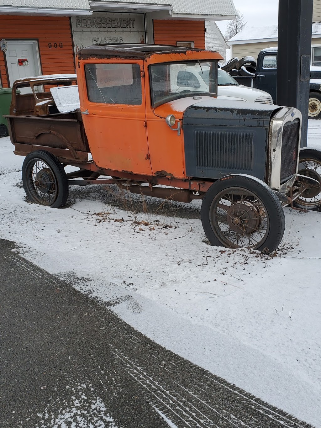Custom Garage | 900 Rue Principale, Saint-Paul-dAbbotsford, QC J0E 1A0, Canada | Phone: (450) 379-9068