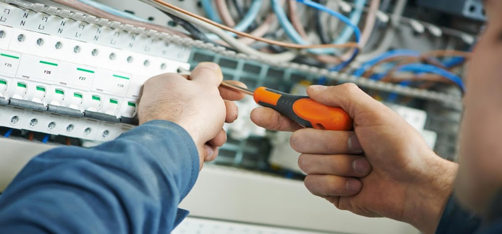 FERRO ELECTRIQUE | 3605 Rue Napoléon, Terrebonne, QC J6X 3H1, Canada | Phone: (514) 725-9229