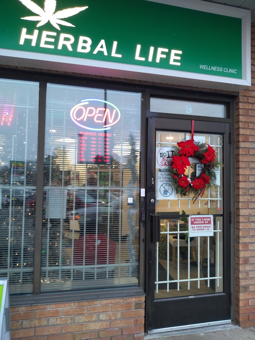 Uno Stop & Canada Post Office | 1447 Upper Ottawa Street L8W 3K0, Hamilton, ON L8W 3J6, Canada | Phone: (905) 318-8661
