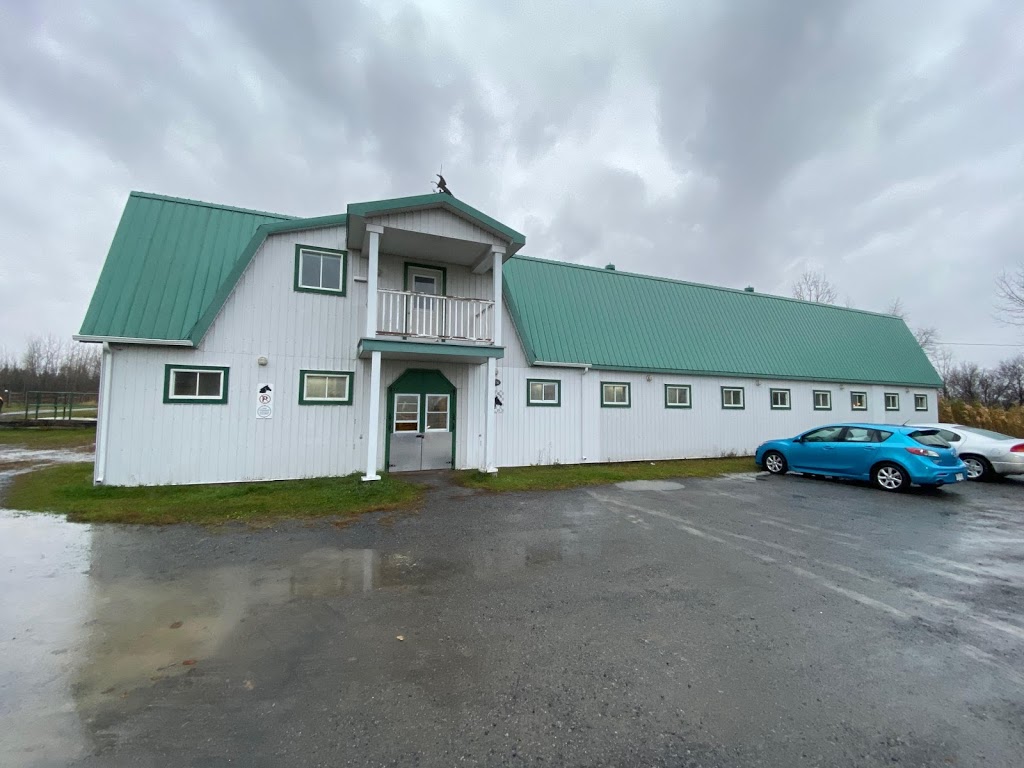 Les Écuries Sylvie Monette | 1626 Chemin Bellevue, Carignan, QC J3L 0J1, Canada | Phone: (438) 274-3093