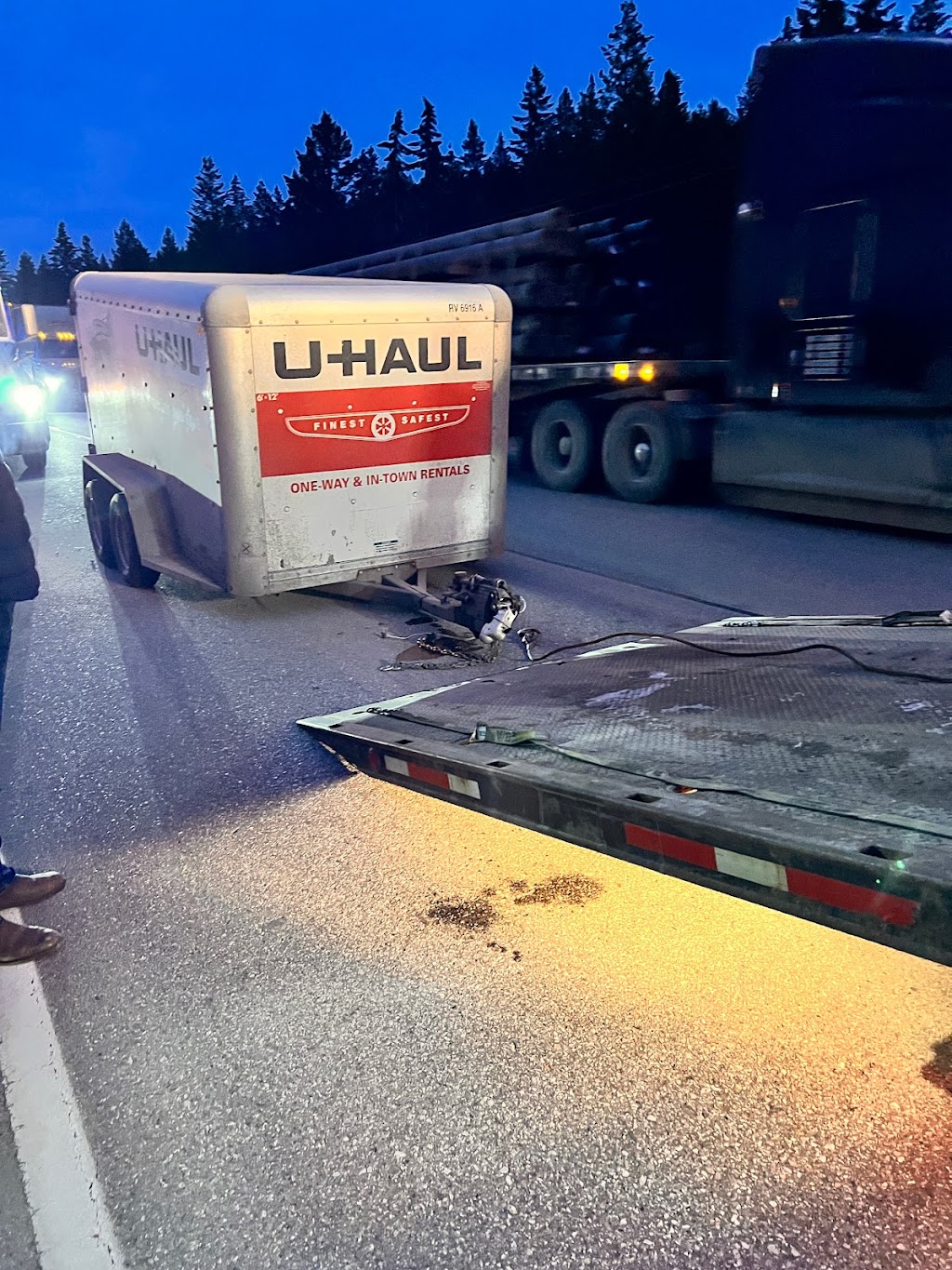 Kool Country Towing (24/7 Service) | 150 Industrial 2 Rd #2, Invermere, BC V0A 1K5, Canada | Phone: (250) 342-1700
