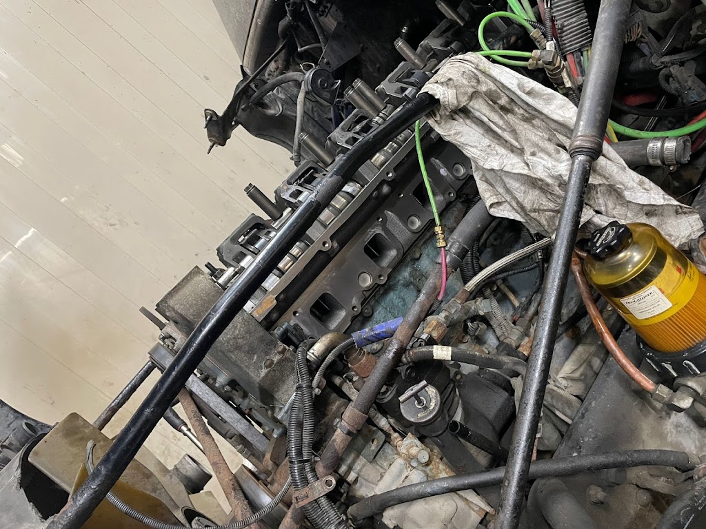 Checkpoint Truck & Trailer Repair | 3378 Putnam Rd, Putnam, ON N0L 2B0, Canada | Phone: (289) 452-2323